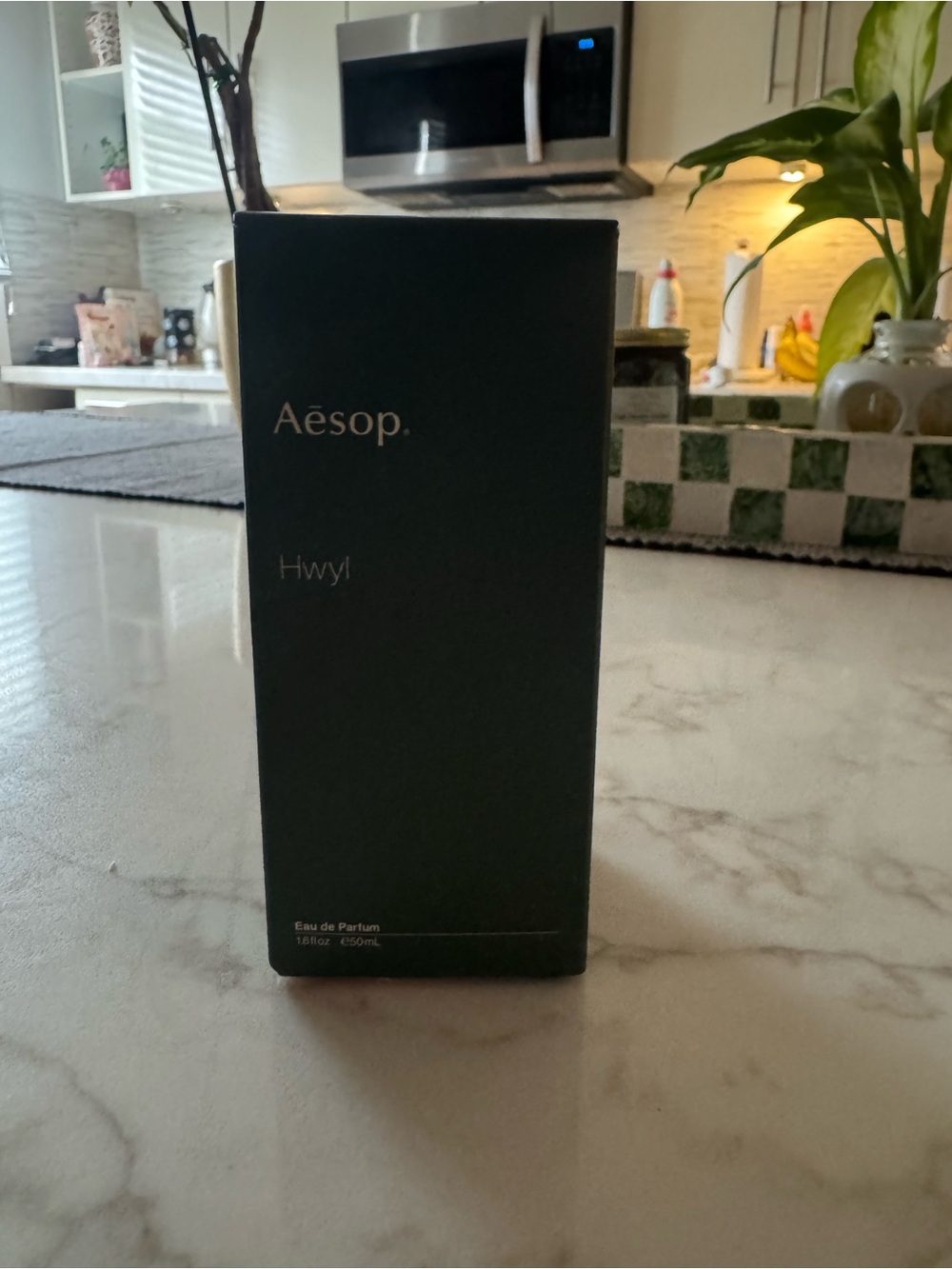 Aesop Hwyl Perfume